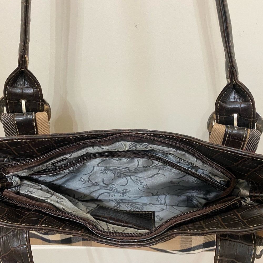Handbag - Picture 3 of 3